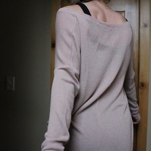 UO Nora Notched Long Sleeve Top